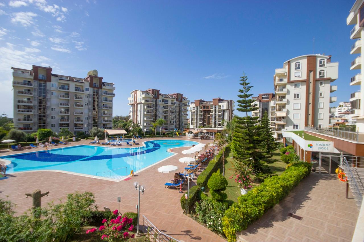 Image of An apartment in a large complex with amenities in Avsallar.